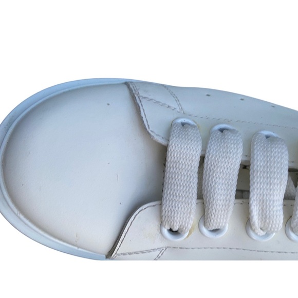 Alexander McQueen White and Black Sneakers with Modern Design size 10 - Picture 6 of 9